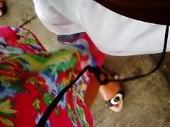 ஸ்மால் டிட் ஜிஎஃப் ஸ்டேசி க்ரூஸ் கம்ஸ் நக்கப்படும் போது