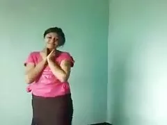 Buxom MILF ஃபக்கிங் இளைஞன்